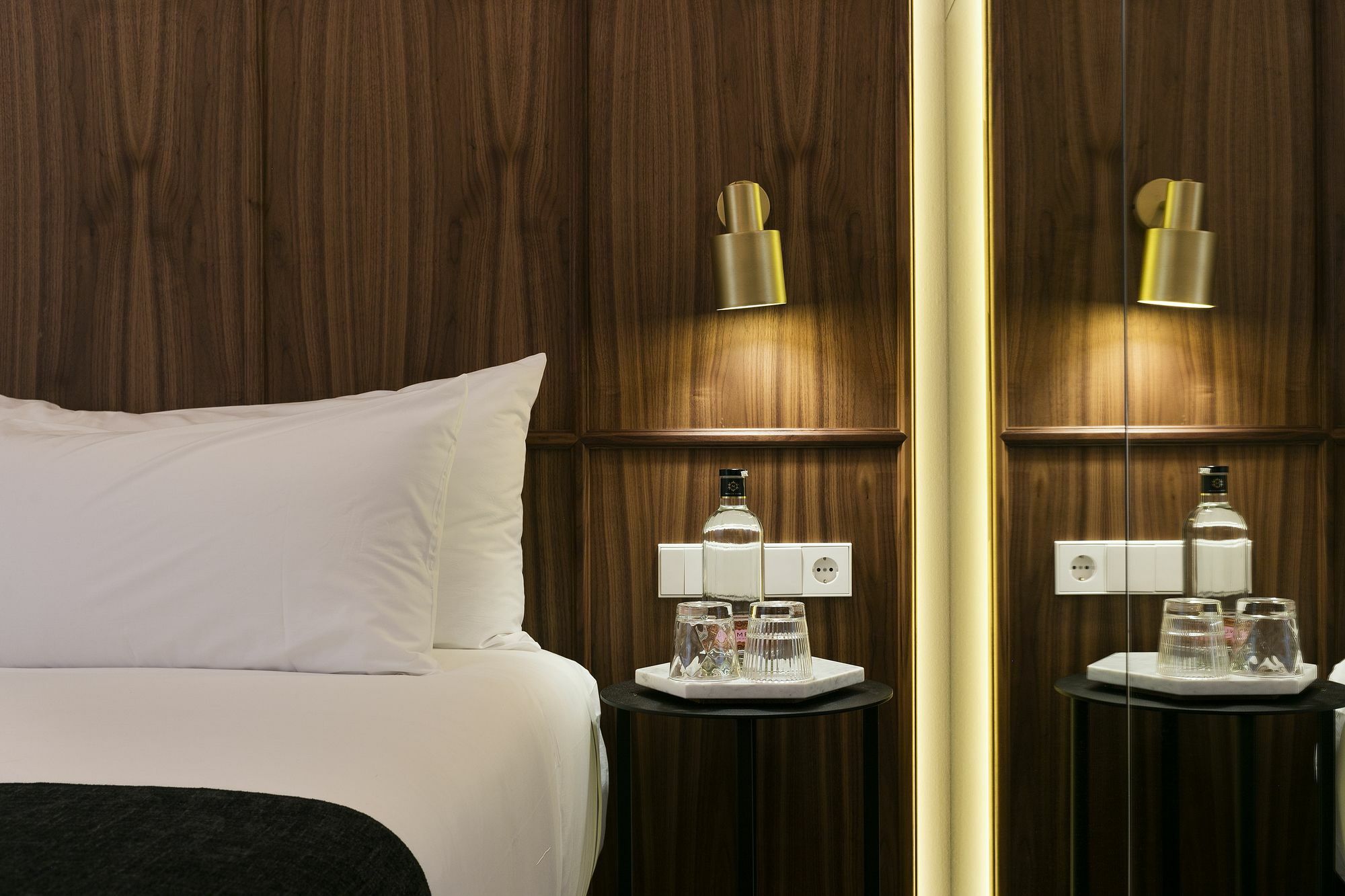 Yurbban Passage & Hotel Barcellona
